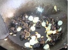 山药木耳溜肝片