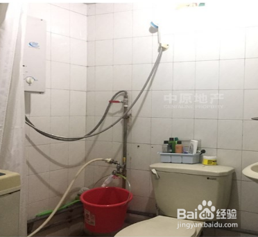 床头靠卫生间怎么解决