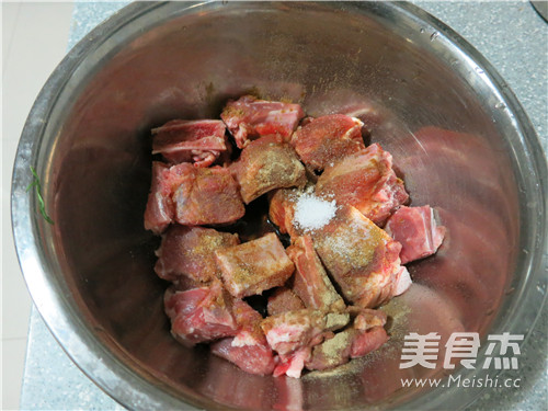 苇叶糯米排骨香