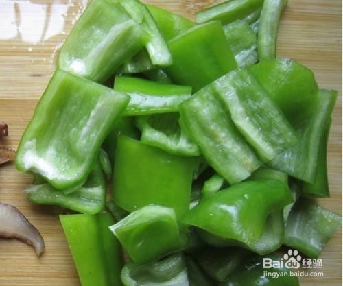 青椒素炒香菇