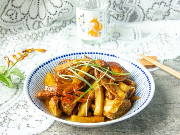 中秋家宴必备毛蟹炒年糕