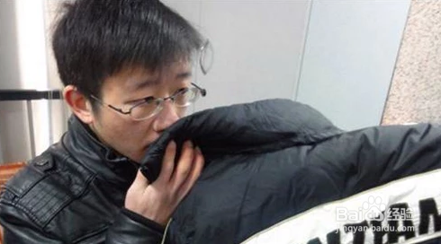 羽绒服的好坏怎样去辨别？