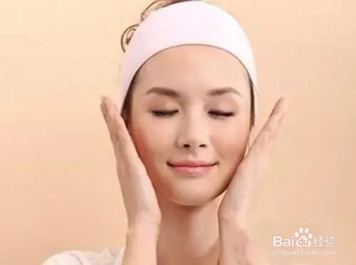 拍打脸部的好处及方法