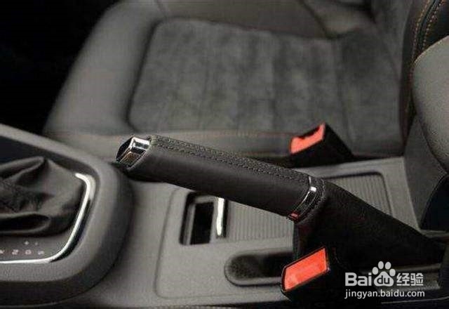 挂车2个气手刹怎么用