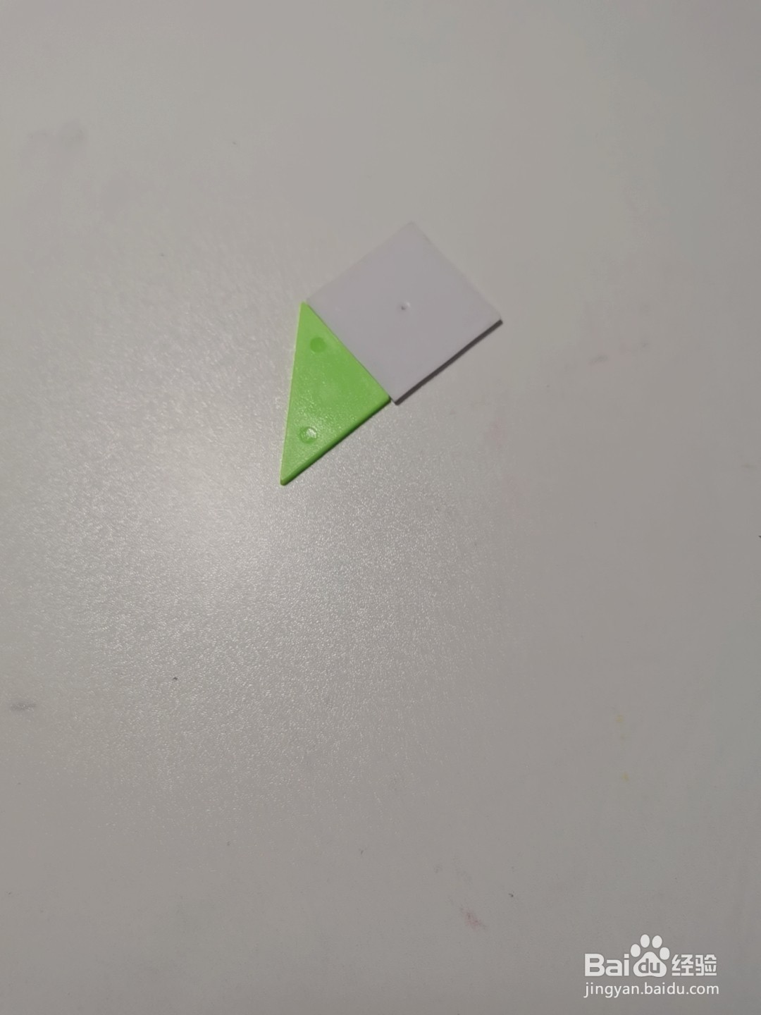 如何用七巧板拼一只优美的黑鹳