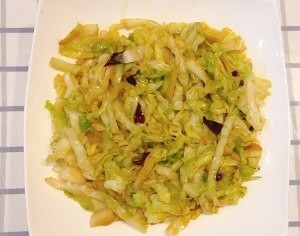 酸辣包菜的做法