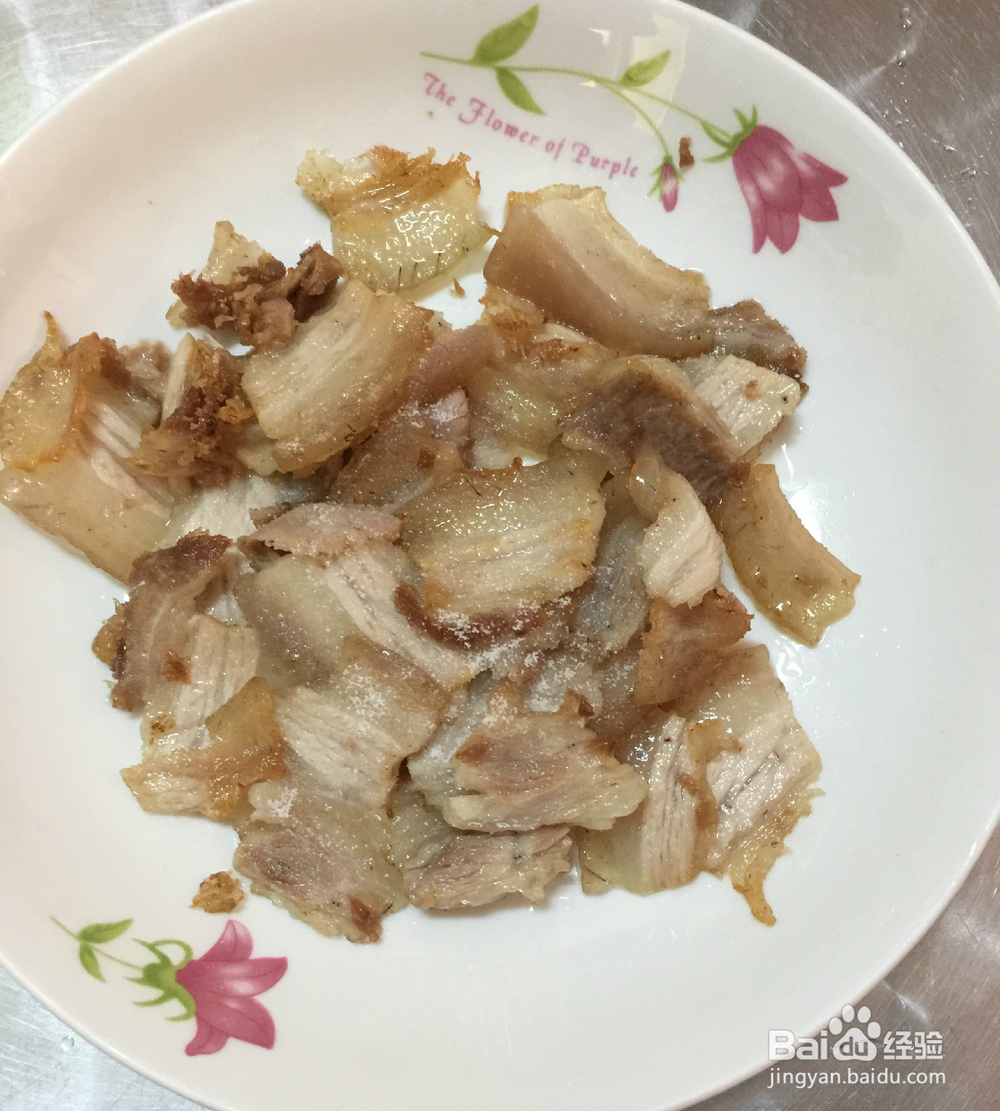 五花肉炒酸菜的简单做法。