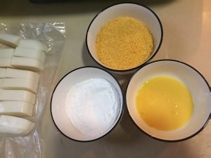 炸鲜奶糕的做法