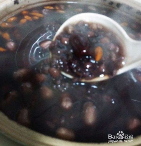 红枣桂圆黑米粥
