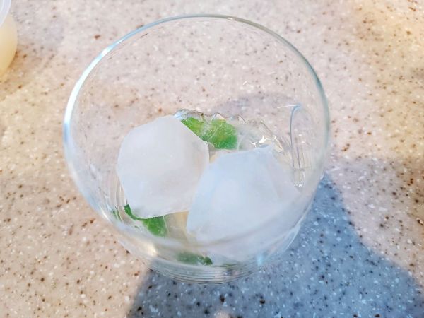 青柠白桃气泡酒