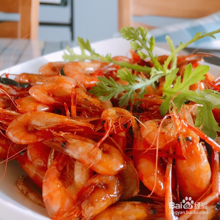 新手简单做油爆小河虾