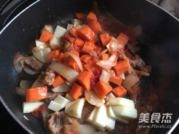 红烩牛腩的做法