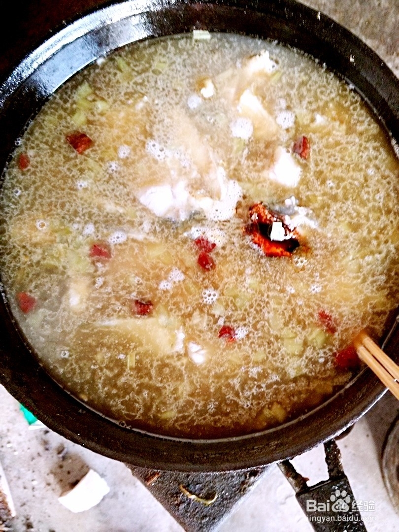 清炖鲜美鲤鱼高汤