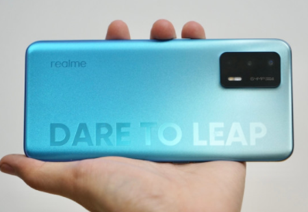 OPPO reno4se和realme Q3 pro哪款更好