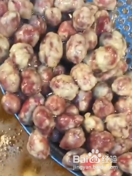 怎样做香甜的糖霜花生米