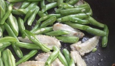 营养美食翅尖炒四季豆