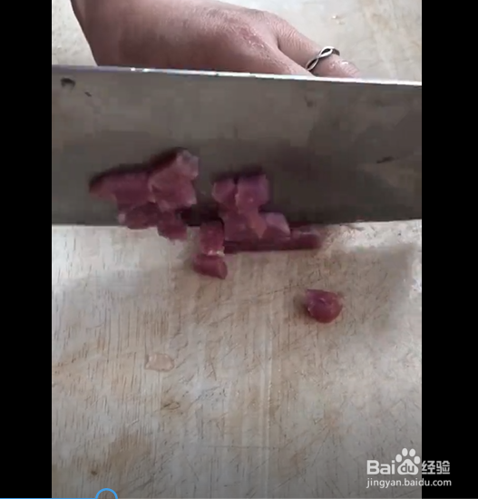 胡萝卜肉末豆角的制作方法