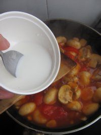 自制茄汁荸荠烧鲜蘑