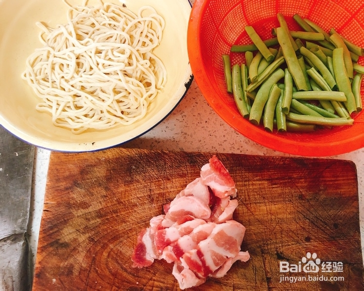 不得不吃的豆角焖面