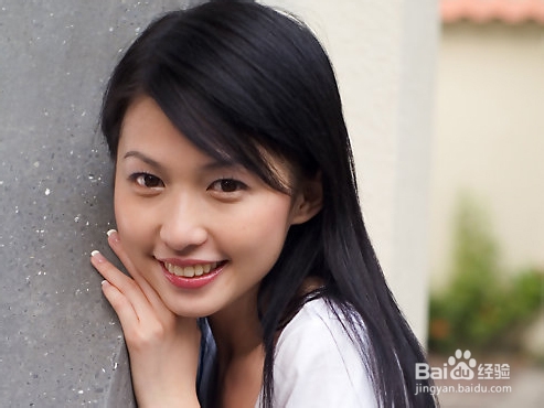 外阴白斑症状表现及治疗方法