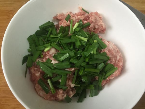 鲜虾韭菜肉锅贴