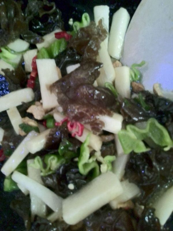 山药木耳炒肉丝