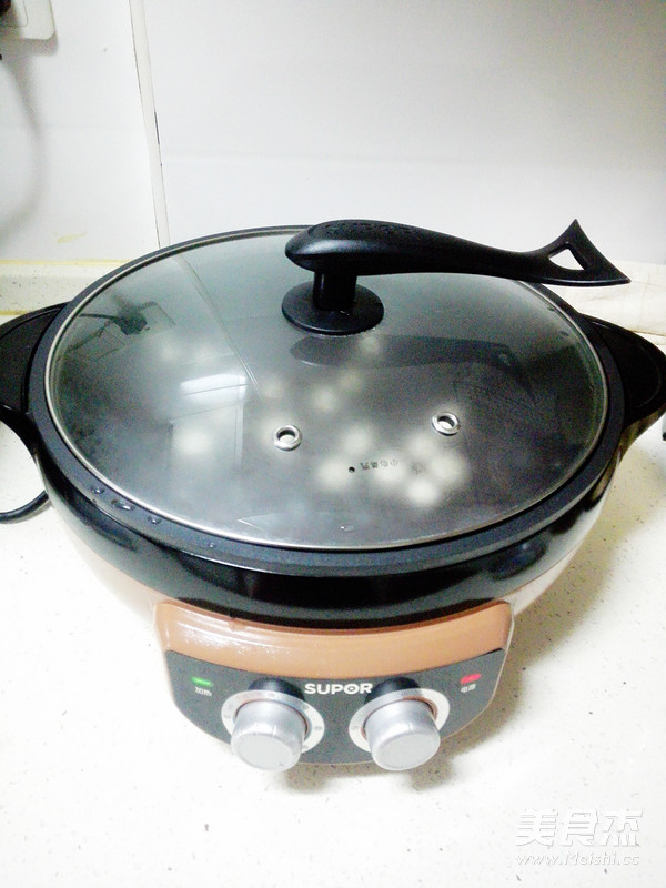 红豆黑米圆子粥