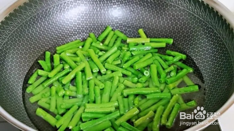 豇豆炒紫甘蓝