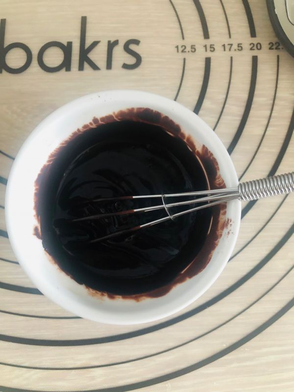 巧克力蛋糕三明治