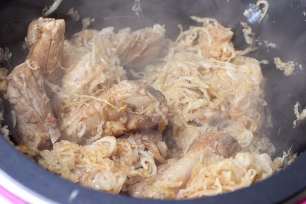 排骨酸菜炖粉条