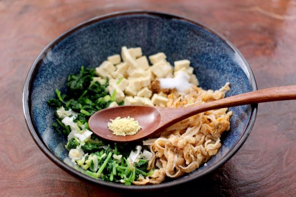 萝卜樱海鲜豆腐蒸饺