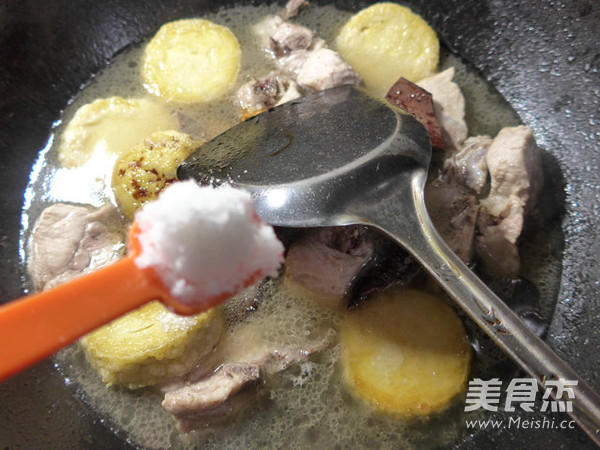 圆素鸡烧龙骨