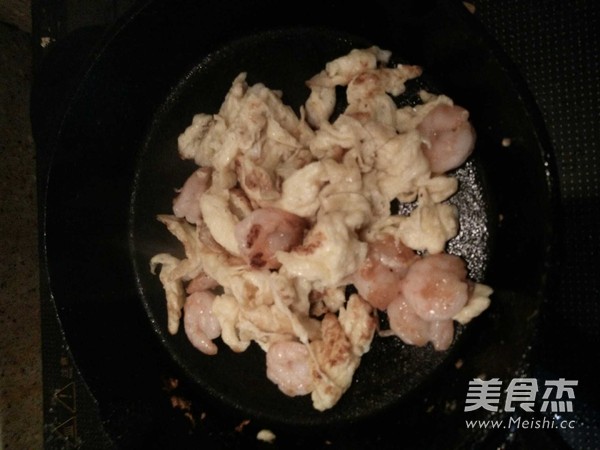 虾仁炒蛋的做法