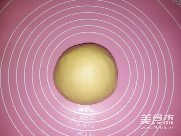 玫瑰花椰蓉面包