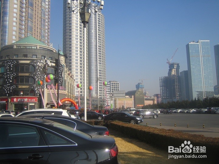 老年人在外出的时候怎样停车和驾驶