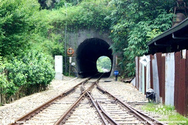 家住铁路附近，怎样注意安全？