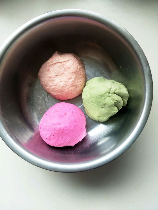 鸡汤三色蝴蝶面