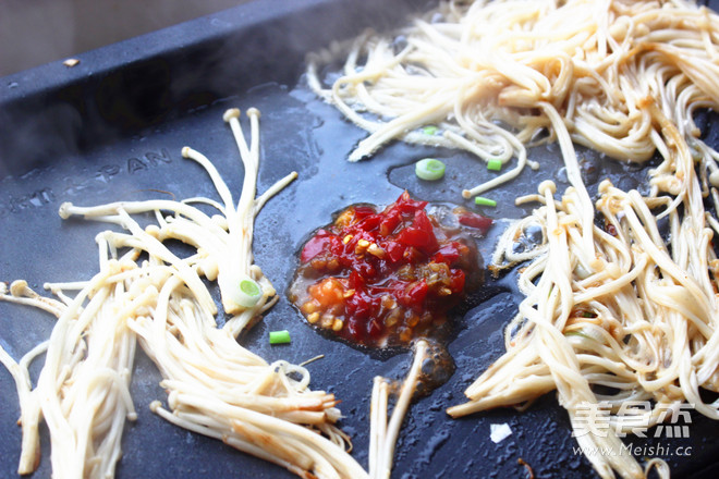 剁椒金针菇的做法