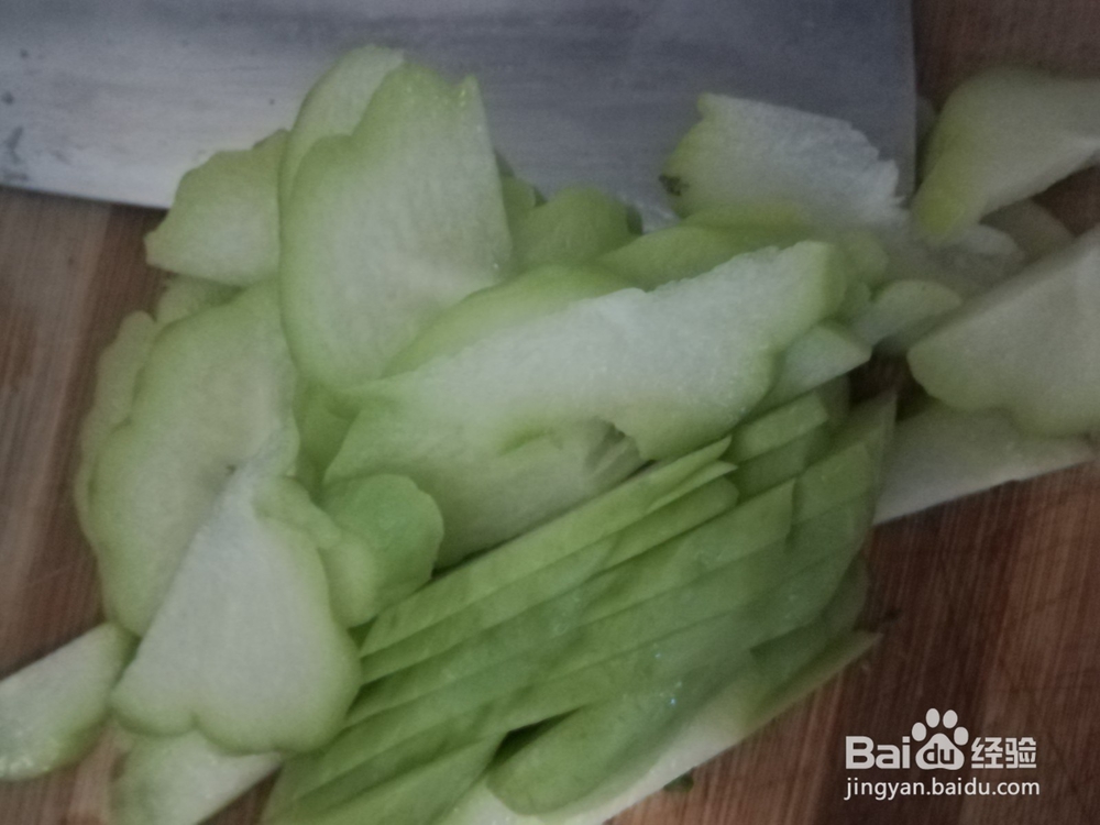 土猪条肉爆炒佛手瓜做法