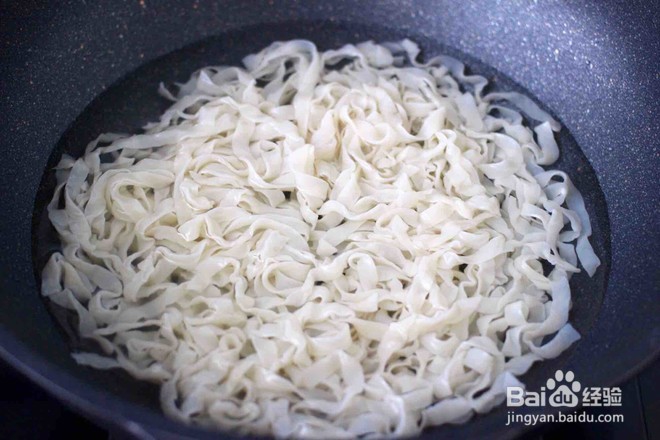 怎么样做美味好吃的海虾大白菜打卤面