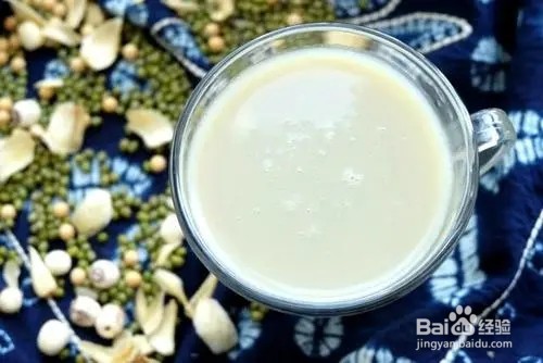 绿豆花生豆浆