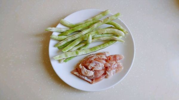 蚝油芸鸡蒜香面