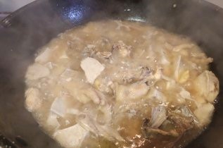 芋头焖鸡怎么做