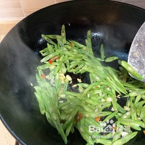 食补佳品四季豆炒肉的做法