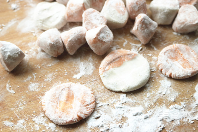 胡萝卜虾饺的做法