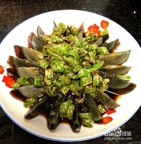 青椒皮蛋怎么做