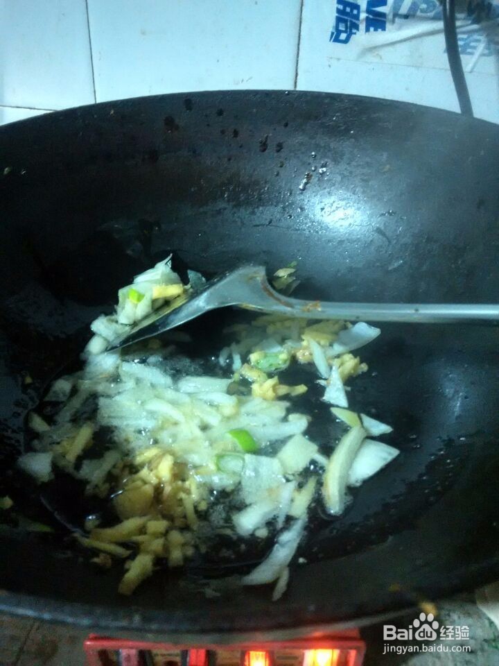 干豆腐块炒白菜块