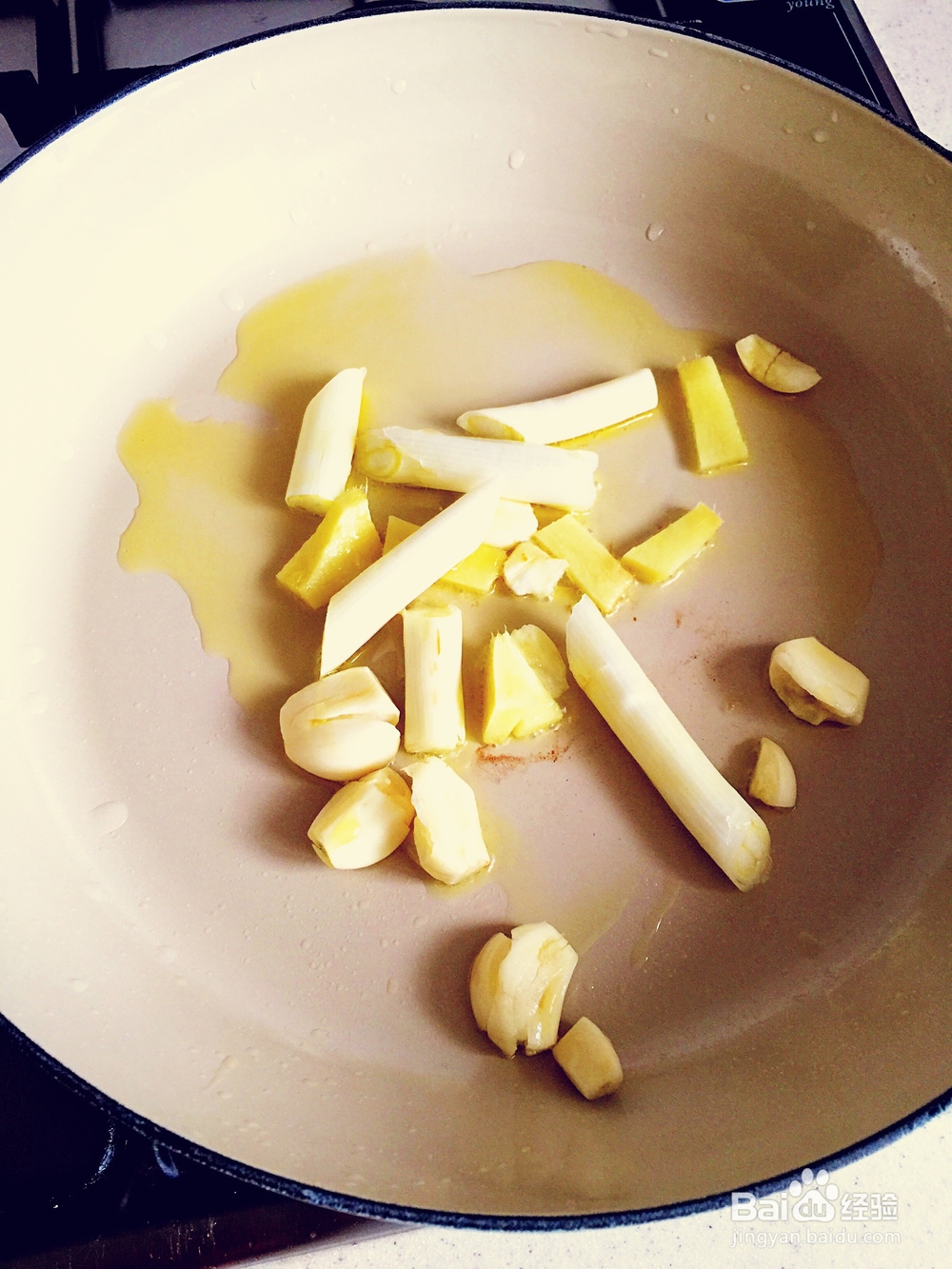 怎么做枝竹羊腩煲?