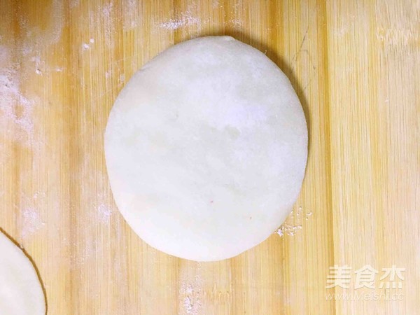 韭菜鸡蛋粉丝菜盒子