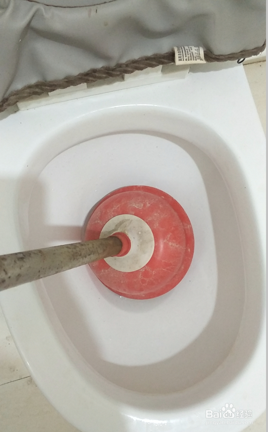 马桶不下水怎么办